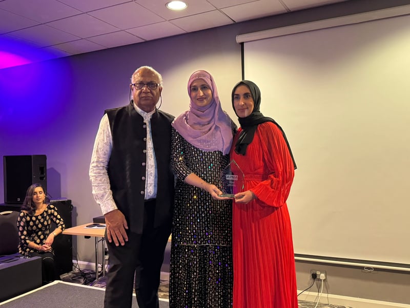 WhatsApp Image 2025-10-17 at 10.00.39